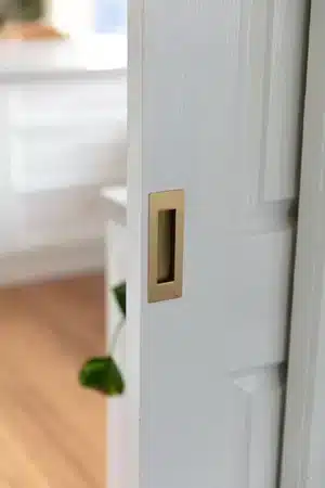 Manovella Satin Brass Sliding Door Flush Pull 150mm x 50mm - Image 8