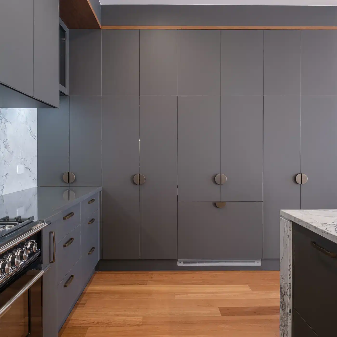 Momo Barrington Eclipse - Dark brushed Brass, Plain - Image 6