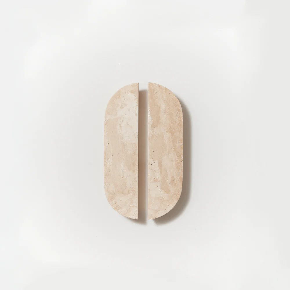 Lo & Co Dot Marble Handle Small - Travertine