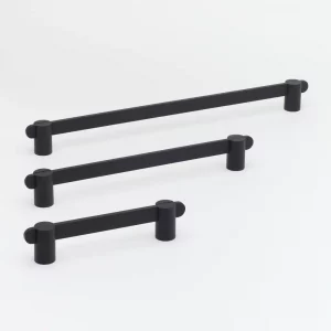 Lo & Co Intersect Pull - Black