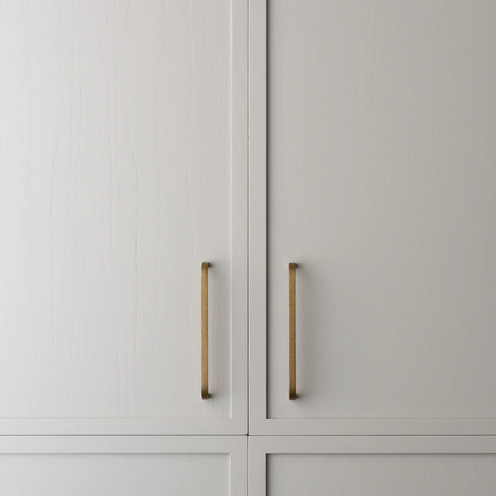 Lo & Co Curve Pull - Tumbled Brass - Image 5