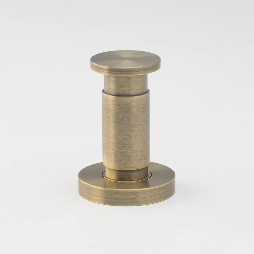 Lo & Co Lola Towel Hook - Aged Brass - Image 2