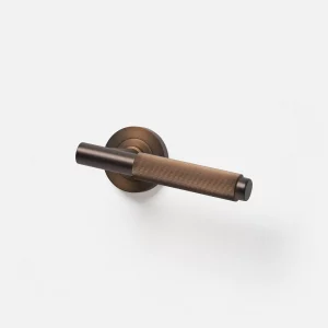 Lo & Co Linear Lever - Bronze