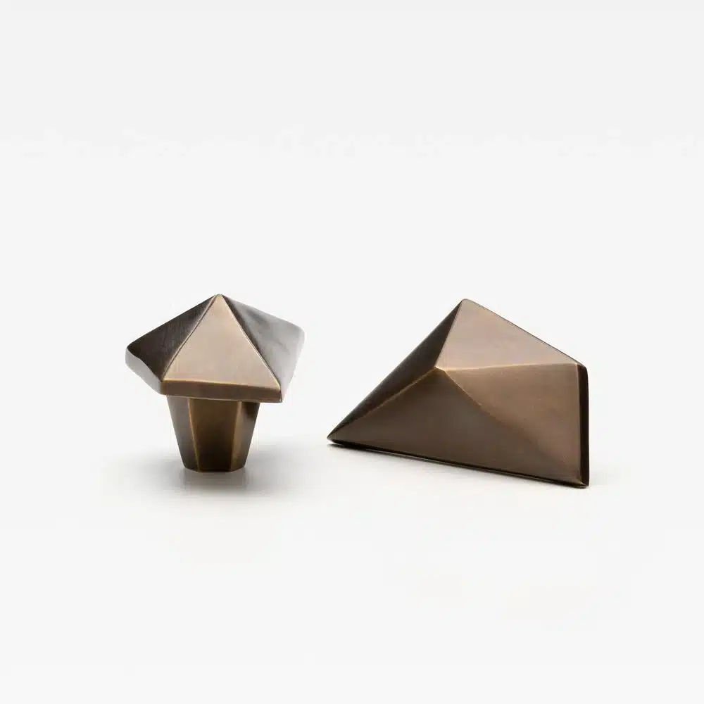Lo & Co Maximus Knob Oil Rubbed Bronze - Right 80mm