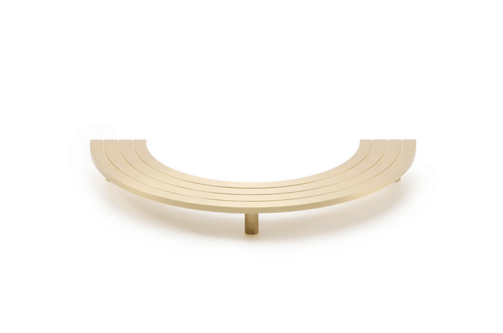 Streamline products - minimalist curve handle