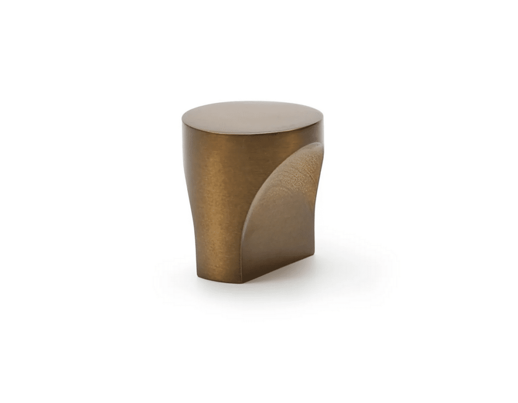 Lo and co carlisle pull - brass finish knob