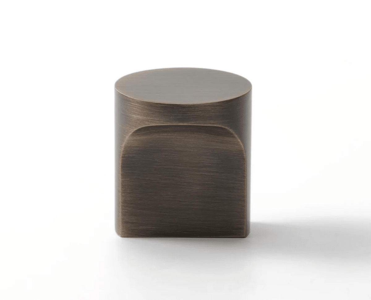 Zano Vera Knob - Medium 40mm - Antique Brushed Bronze