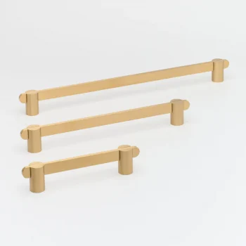 lo-and-co-intersect-pull-handle-4063-brass-group_Shopify_1000x1000_crop_center
