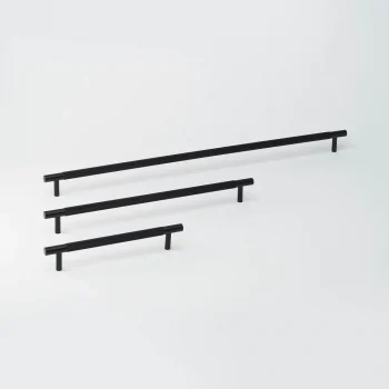 lo-and-co-linear-pull-black-2_1000x1000_crop_center